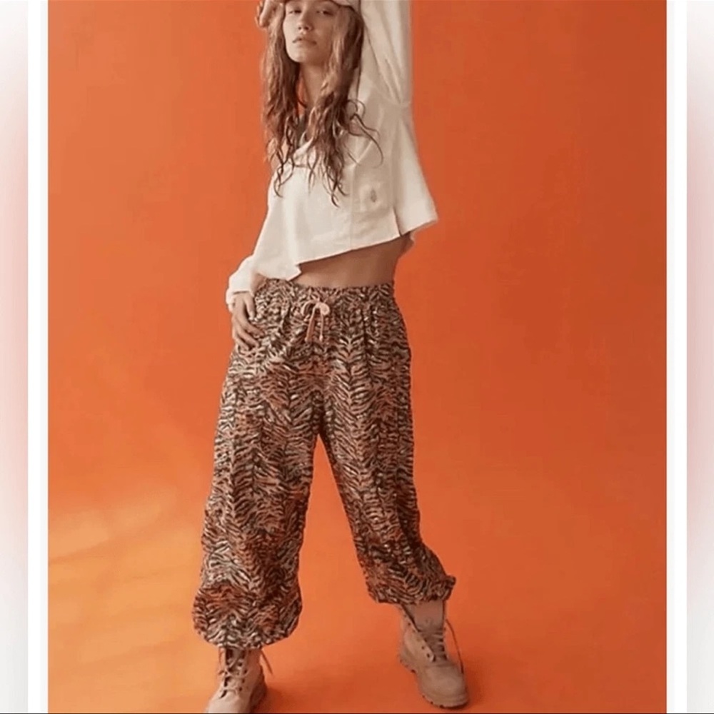 Free People Zephyr Printed Pants